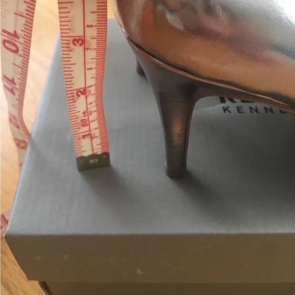 Kennith Cole heels for women size 6.5 - Picture 3 of 4